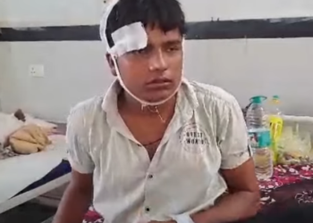 नाबालिग को घर से ले जाकर पीटा