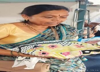 एसी कोच में गूंजी किलकारी