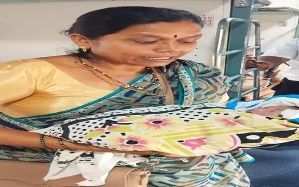 एसी कोच में गूंजी किलकारी