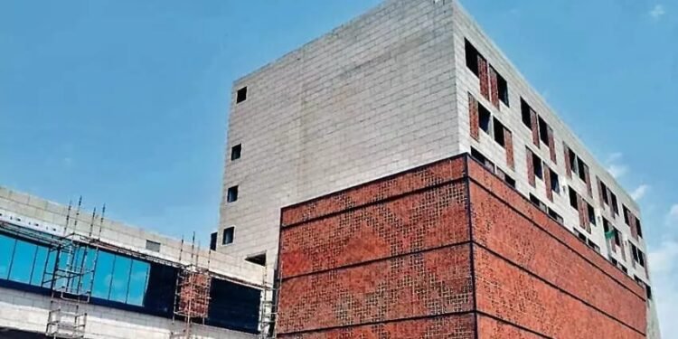 शिवपुरी में ₹10000 करोड़ से बारूद फैक्ट्री बनाएगा अदाणी ग्रुप