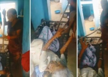 घोर कलयुगः बहू ने सास की डंडों से की पिटाई, अस्पताल में तोड़ा दम, वीडियो वायरल