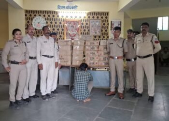 थाना कोतवाली पुलिस ने स्कॉर्पियो वाहन अवैध शराब तस्करी करते आरोपी को राजनगर बायपास रोड से किया गिरफ्तार