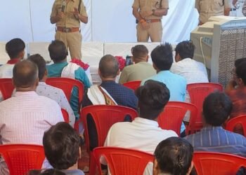 एसपी छतरपुर ने देरी रोड में किया गया जन संवाद