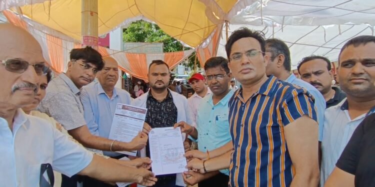 कोलकत्ता में महिला डॉक्टर के साथ हुयी बर्बरता : आई एम ए ने राष्ट्पति के नाम सौंपा ज्ञापन