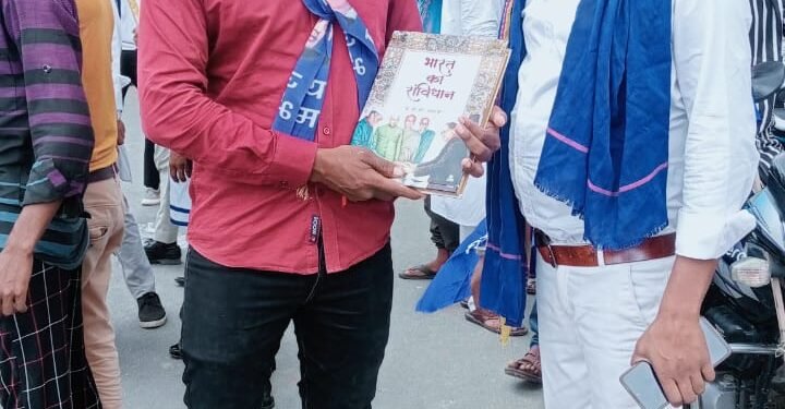 कासगंज जिले के तहसील पटियाली में शांति पूर्बक SDM को सौंपा ज्ञापन