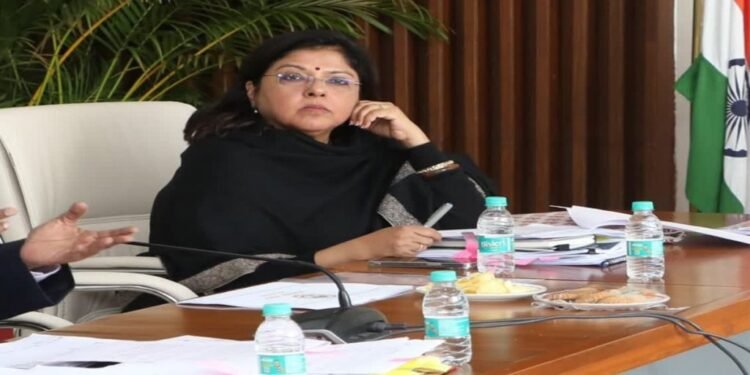 अचानक बुलाई कलेक्टर-SP, CMHO की बैठक, तीन घंटे तक चली CS की क्लास, अफसरों को दिए ये निर्देश