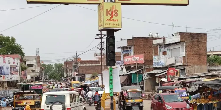 छतरपुर नगर में भारी वाहनों का प्रवेश प्रतिबंधित