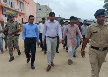 कलेक्टर पार्थ जैसवाल ने एसपी अगम जैन के साथ बागेश्वर धाम का किया स्थल निरीक्षण