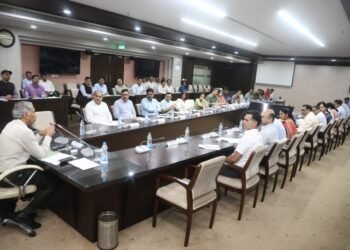 1 जनवरी 2025 तक सभी विभागों में ई-ऑफिस सिस्टम लागू हो : सीएस अनुराग जैन