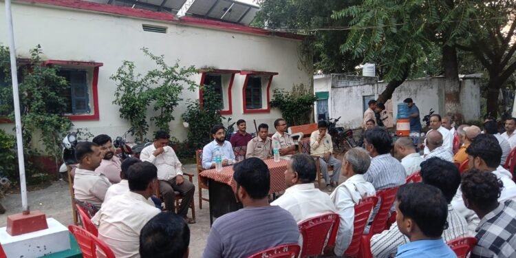 आगामी पर्व के शांतिपूर्ण आयोजन हेतु सभी थाना एवं चौकी परिसर में शांति समिति बैठक