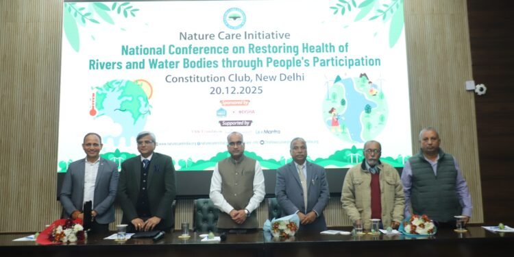 नदियों और जल निकायों को बहाल करने के लिए सार्वजनिक भागीदारी का आह्वान